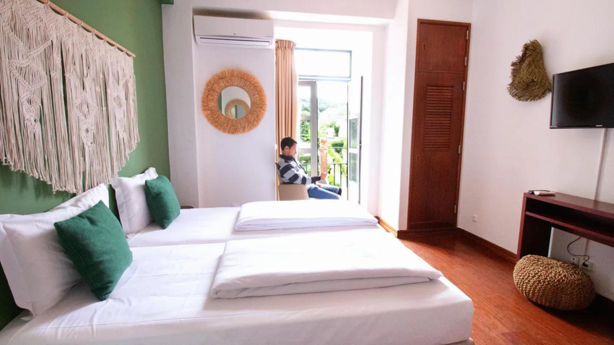 Wot Sintra Sarrazola Hotel Colares Exterior foto